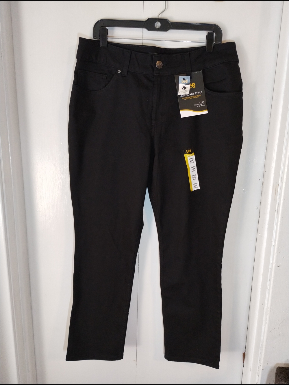 Lee Women's Black Straight-Leg Stretch Jeans